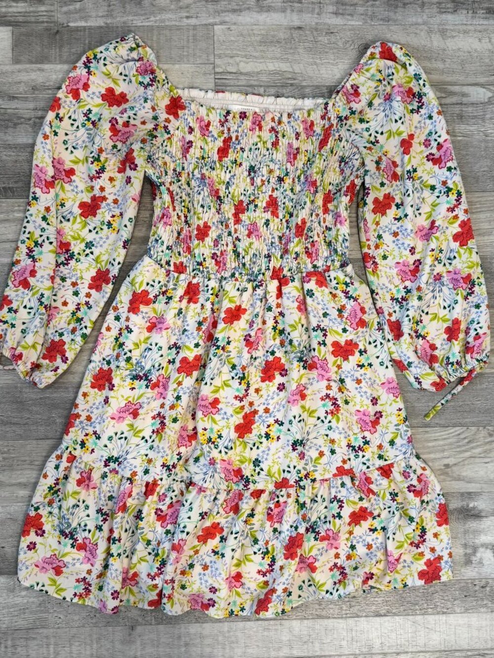 Lauren Conrad colorful floral smocked dress puff sleeve size medium H13